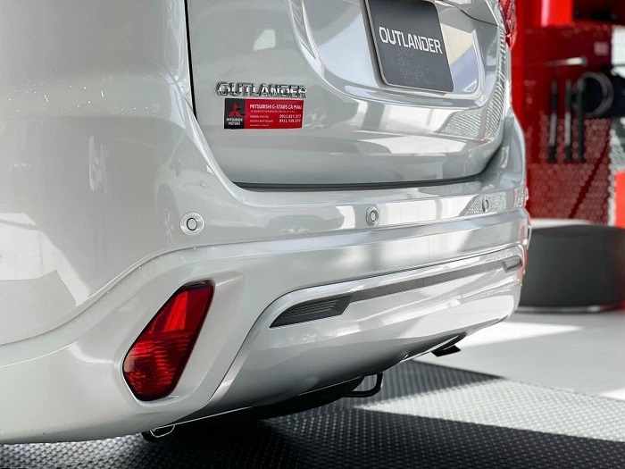 can-sau-mitsubishi-outlander-2022